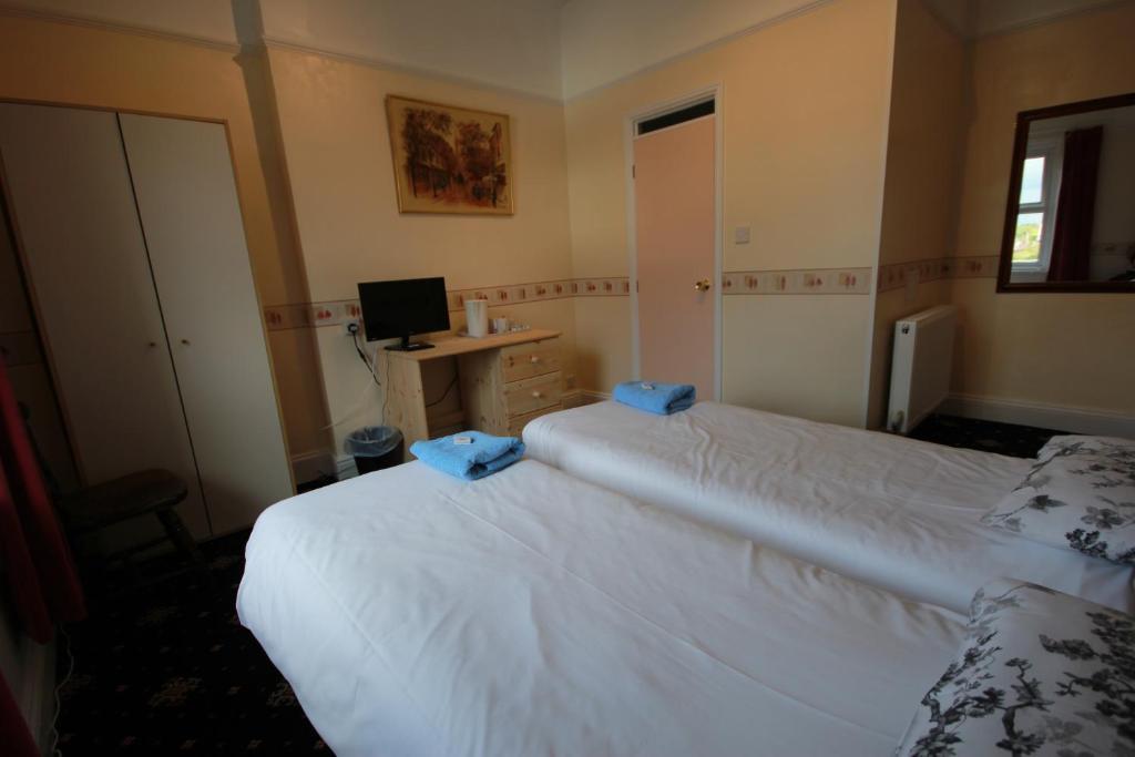 בורנמות' Dolphins Hotel מראה חיצוני תמונה